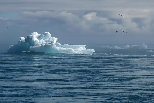 Jet Stream’s Winter Wobble: Climate Change & Extreme Weather