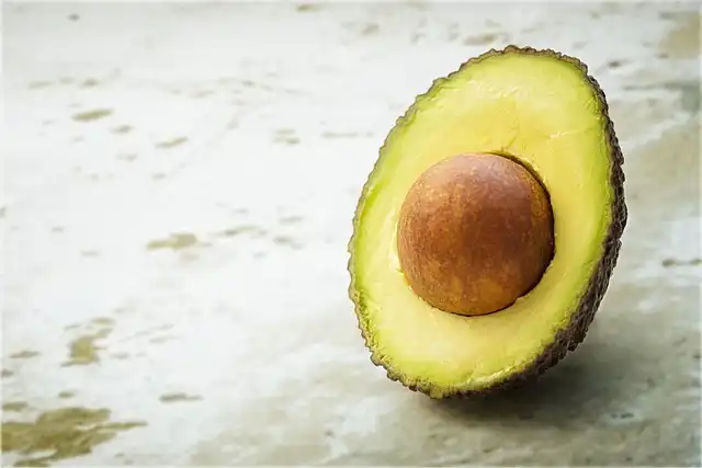 Avocado Browning: Causes, Prevention & Freshness Tips