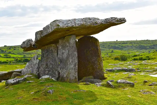Giant Ancient Jar Found in Laos: Clues to ‘Plain of Jars’ Burial Practices
