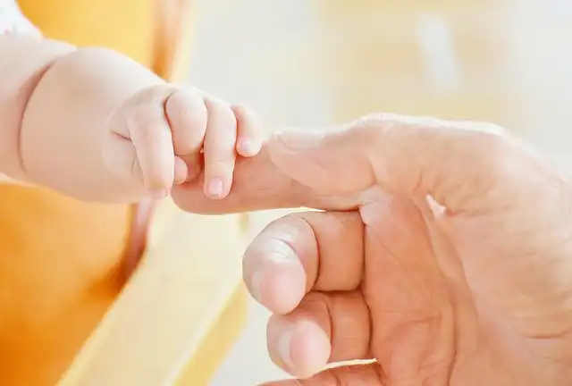 New Parents’ Love Declines Post-Childbirth: How to Rekindle the Spark